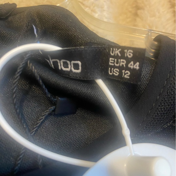 🔥NWT🔥Boohoo Sequin Tassel Shift Dress in Black - Picture 7 of 8